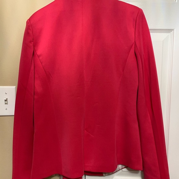 Fuchsia Blazer - Picture 4 of 4
